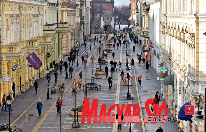 Szabadka belvárosa (Gergely Árpád archív felvétele) Szabadka belvárosa (Gergely Árpád archív felvétele)