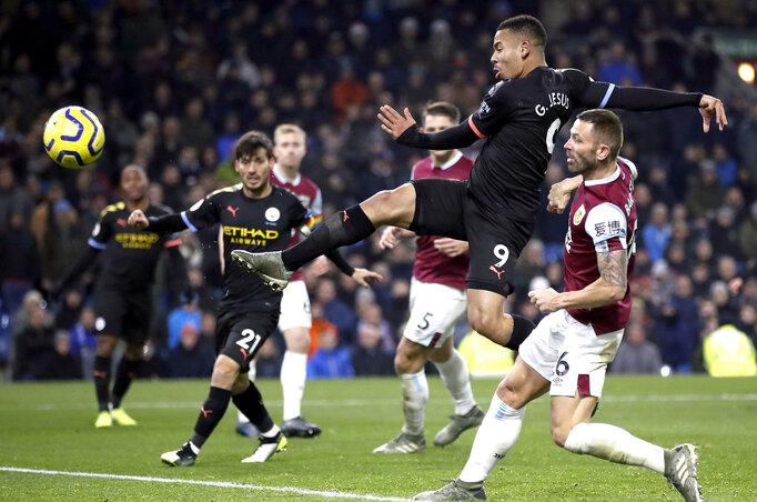 Gabriel Jesus saját maga és csapata második gólját szerzi (Fotó: Beta/AP) Gabriel Jesus saját maga és csapata második gólját szerzi (Fotó: Beta/AP)