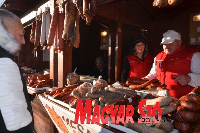 Hentesáru a pulton (Dávid Csilla felvétele) Hentesáru a pulton (Dávid Csilla felvétele)