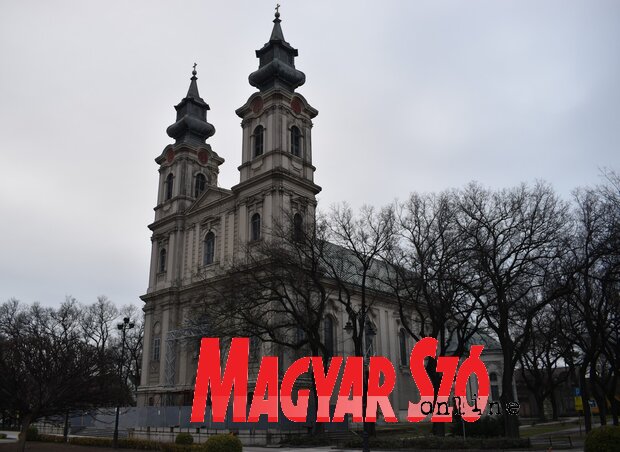 A szabadkai Avilai Szent Teréz-székesegyház (Patyi Szilárd felvétele) A szabadkai Avilai Szent Teréz-székesegyház (Patyi Szilárd felvétele)