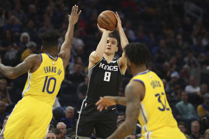 Bogdan kinti dobásaira Oaklandben sem találtak ellenszert (Fotó: Beta/AP) Bogdan kinti dobásaira Oaklandben sem találtak ellenszert (Fotó: Beta/AP)
