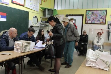 Szerdán 15 szavazóhelyen ismételték meg a választásokat (Fotó: Beta/Saša Đorđević)