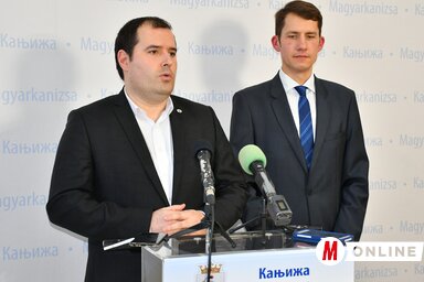 Fejsztámer Róbert és Pásztor Bálint a sajtótájékoztatón (Puskás Károly felvétele)