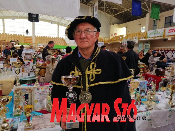 Bilicki István, a legjobb hazai pálinkafőző (Horváth Zsolt felvétele) Bilicki István, a legjobb hazai pálinkafőző (Horváth Zsolt felvétele)