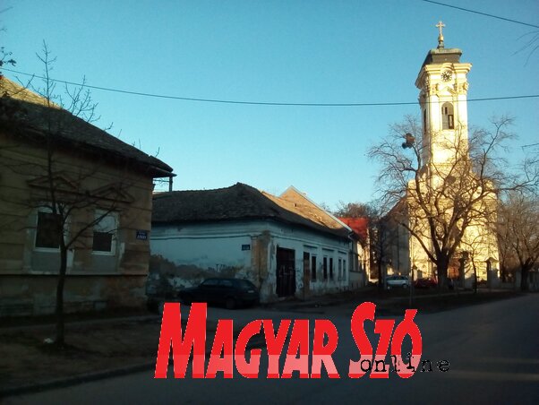 Január 9-éig várják a polgárok panaszait és ötleteit az önkormányzati szervek a Podbara városrész részletes területrendezési tervére vonatkozóan. Az Almási templom környéke továbbra is védelem alatt áll (Szeli Balázs felvétele)