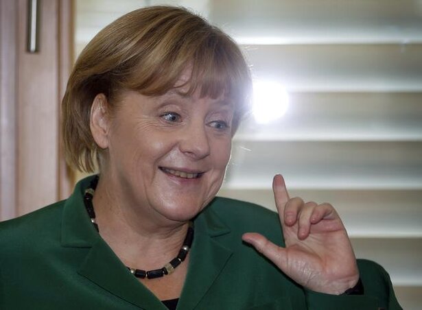 Nincs könnyű helyzetben: Angela Merkel (Fotó: Beta/AP) Nincs könnyű helyzetben: Angela Merkel (Fotó: Beta/AP)