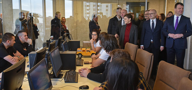 Sokat jelent majd a startup vállalkozások számára az új technológiai park (Ótos András felvétele) Sokat jelent majd a startup vállalkozások számára az új technológiai park (Ótos András felvétele)