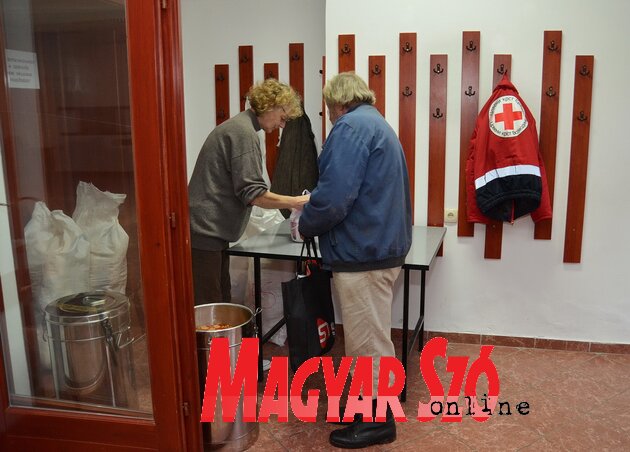 Jelentős átalakításon ment keresztül a Vöröskereszt népkonyhaprogramja Kishegyesen (Lakatos János felvétele)