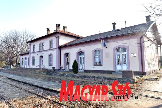Az elhagyatott horgosi vasútállomás (Gergely Árpád felvétele)