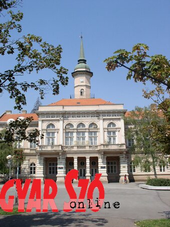 Az óbecsei önkormányzat elég jól teljesített, de még sok lehetősége van a javulásra (Fehér Rózsa felvétele) Az óbecsei önkormányzat elég jól teljesített, de még sok lehetősége van a javulásra (Fehér Rózsa felvétele)