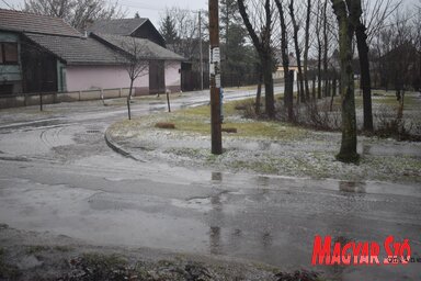 A zivatar során jég is esett (Fotó: Patyi Szilárd)