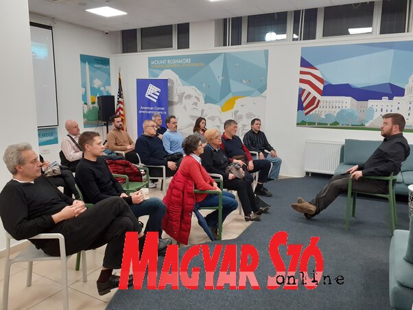 Predrag Rajić az amerikai elnökválasztási modellről beszél (Fúró Dénes felvétele)