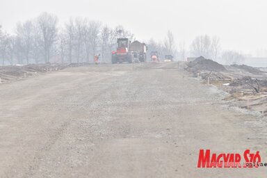 Szerbia arra törekszik, hogy az elkövetkező 10 évben minden szomszédos állam felé kiépítse az infrastruktúrát (Gergely Árpád felvétele)