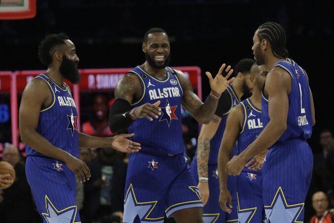 Van oka az önfeledt nevetésre: LeBron James (Fotó: Beta/AP)