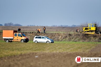 A Szabadka–Zenta vasútvonal felújítási munkálatai Felsőhegyhez értek (Gergely József felvétele)
