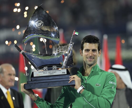Novak Đoković 79. serlegét emelhette a magasba (Fotó: Beta/AP) Novak Đoković 79. serlegét emelhette a magasba (Fotó: Beta/AP)