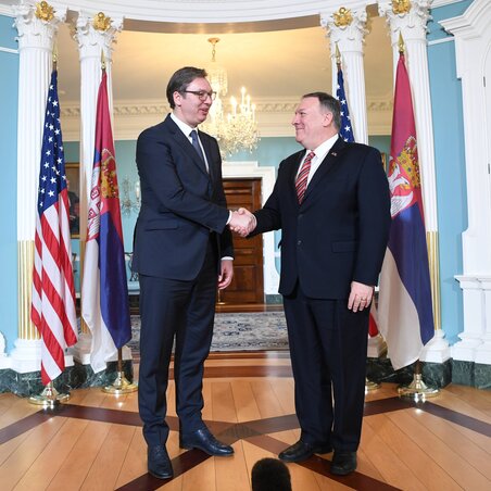 Vučićot Mike Pompeo külügyminiszter is fogadta (Fotó: Beta) Vučićot Mike Pompeo külügyminiszter is fogadta (Fotó: Beta)