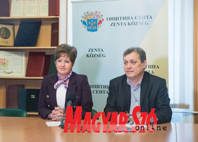 Jerasz Anikó és Perpauer Attila a sajtótájékoztatón (Herédi Krisztián felvétele) Jerasz Anikó és Perpauer Attila a sajtótájékoztatón (Herédi Krisztián felvétele)