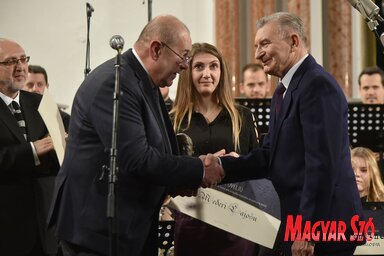 Az életműdíj átvétele (Fotó: Ótos András)