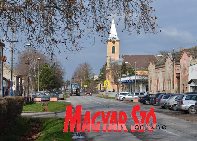 Kishegyes községben a VMSZ szombaton gyűjti az aláírásokat (Fotó: Lakatos János) Kishegyes községben a VMSZ szombaton gyűjti az aláírásokat (Fotó: Lakatos János)