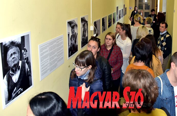 A kiállításra sokan voltak kíváncsiak (Fotó: Gergely Árpád)