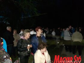 Április 30-ai hagyományos tábortűz és majális Pacséron (Kazinczy Paszterkó Diana)