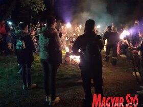 Április 30-ai hagyományos tábortűz és majális Pacséron (Kazinczy Paszterkó Diana)