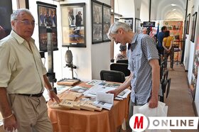 A romániai, partiumi, nagyváradi Mezey Lajos Galériában megnyílt napilapunk fotóriporterének, Ótos Andrásnak a kiállítása. 