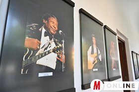 A romániai, partiumi, nagyváradi Mezey Lajos Galériában megnyílt napilapunk fotóriporterének, Ótos Andrásnak a kiállítása. 