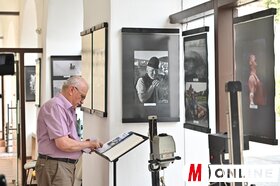 A romániai, partiumi, nagyváradi Mezey Lajos Galériában megnyílt napilapunk fotóriporterének, Ótos Andrásnak a kiállítása. 