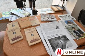 A romániai, partiumi, nagyváradi Mezey Lajos Galériában megnyílt napilapunk fotóriporterének, Ótos Andrásnak a kiállítása. 