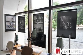 A romániai, partiumi, nagyváradi Mezey Lajos Galériában megnyílt napilapunk fotóriporterének, Ótos Andrásnak a kiállítása. 