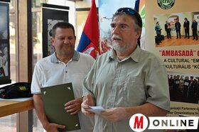 A romániai, partiumi, nagyváradi Mezey Lajos Galériában megnyílt napilapunk fotóriporterének, Ótos Andrásnak a kiállítása. 