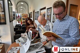 A romániai, partiumi, nagyváradi Mezey Lajos Galériában megnyílt napilapunk fotóriporterének, Ótos Andrásnak a kiállítása. 