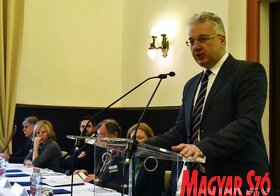2016 a külhoni magyar fiatal vállalkozók éve - nyitórendezvény (Ótos András felvétele)