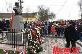 A Kossuth-szobor leleplezése Magyarittabén