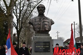 A Kossuth-szobor leleplezése Magyarittabén