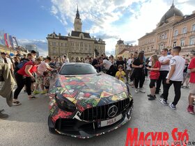 A One Life Rally sportautó kiállítása Újvidéken (Ótos András felvétele)