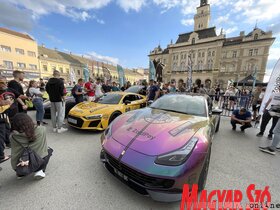 A One Life Rally sportautó kiállítása Újvidéken (Ótos András felvétele)