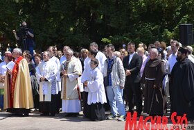 A Szentháromság-szobor újraszentelése Szabadkán