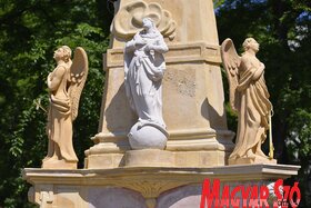 A Szentháromság-szobor újraszentelése Szabadkán