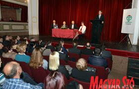 A VMSZ nagybecskereki lakossági fóruma