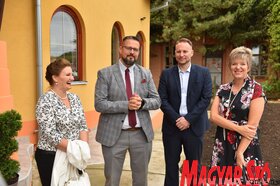 A művelődési ház és a Vackor óvoda kihelyezett tagozatának megnyitója Noszán (Molnár Edvárd felvétele)