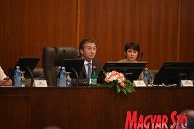 Ülésezik a tartományi képviselőház (Ótos András Felvétele)