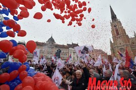 Aleksandar Vučić újvidéki kampányrendezvénye (Ótos András felvétele)