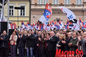 Aleksandar Vučić újvidéki kampányrendezvénye (Ótos András felvétele)