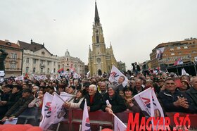 Aleksandar Vučić újvidéki kampányrendezvénye (Ótos András felvétele)