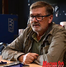 Az Újvidéki Művészeti Akadémia másodévesei részt vesznek a VM4K Mozdulj! Petőfi! programsorozatában (Dávid Csilla felvétele)