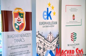 Az Egyetemi felkészítő tábor megnyitója az Európa Kollégiumban (Dávid Csilla felvétele)