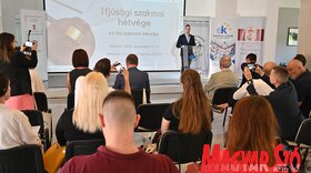 Az ifjú jogászok iránytűje szakmai tanácskozás az Európa Kollégiumban (Ótos András felvétele)